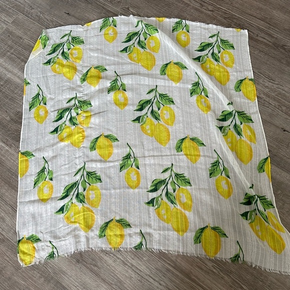 ❤️ Lemon Print Scarf - Picture 2 of 2